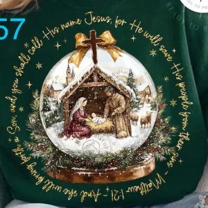 57 - Matthew 12:1 Nativity Snowglobe